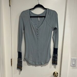Free People | Blue Long Sleeve Top with Knit Sleeves
